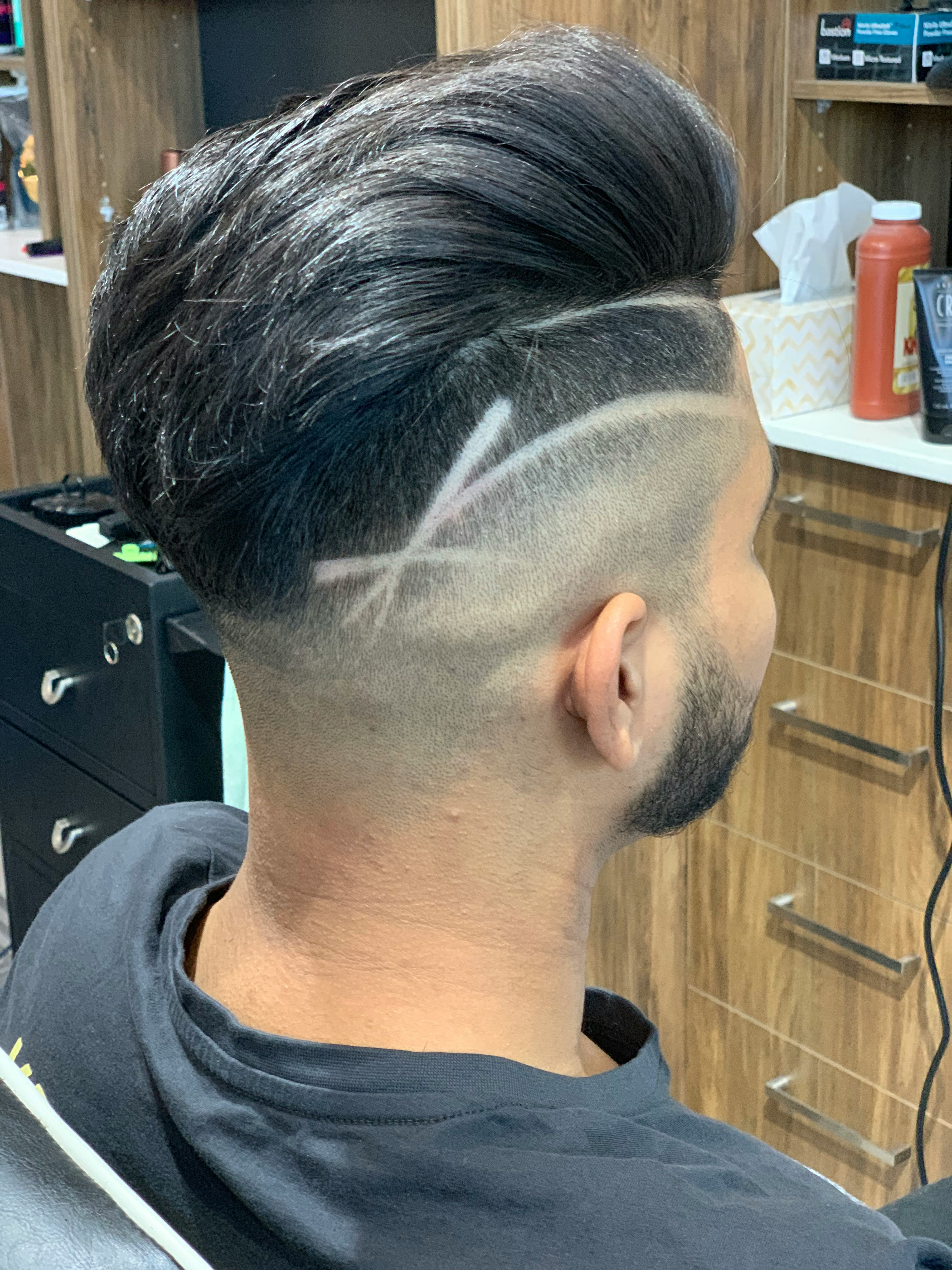 Interior de una barbería moderna